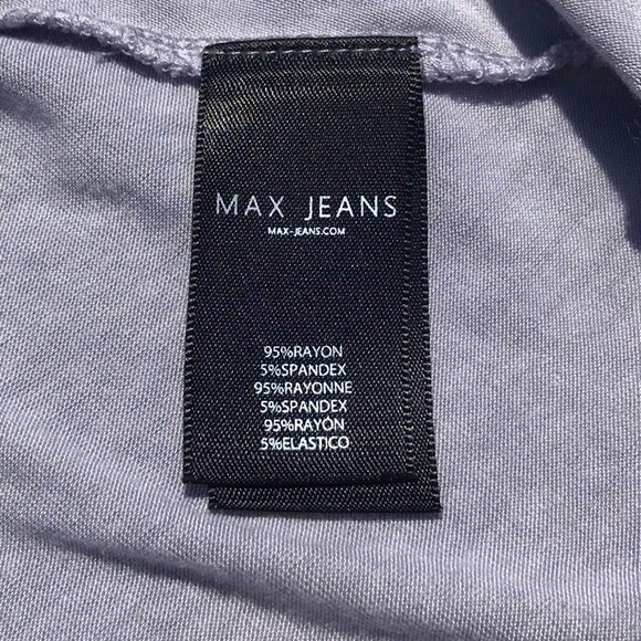 Max Jeans Blue Ruffled Double V Neckline Swing Top Size Medium - Picture 12 of 15